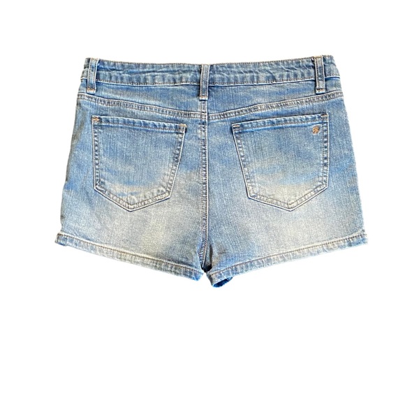 Boho  button fly distressed light wash jean shorts with embroidered flow… - Picture 6 of 10